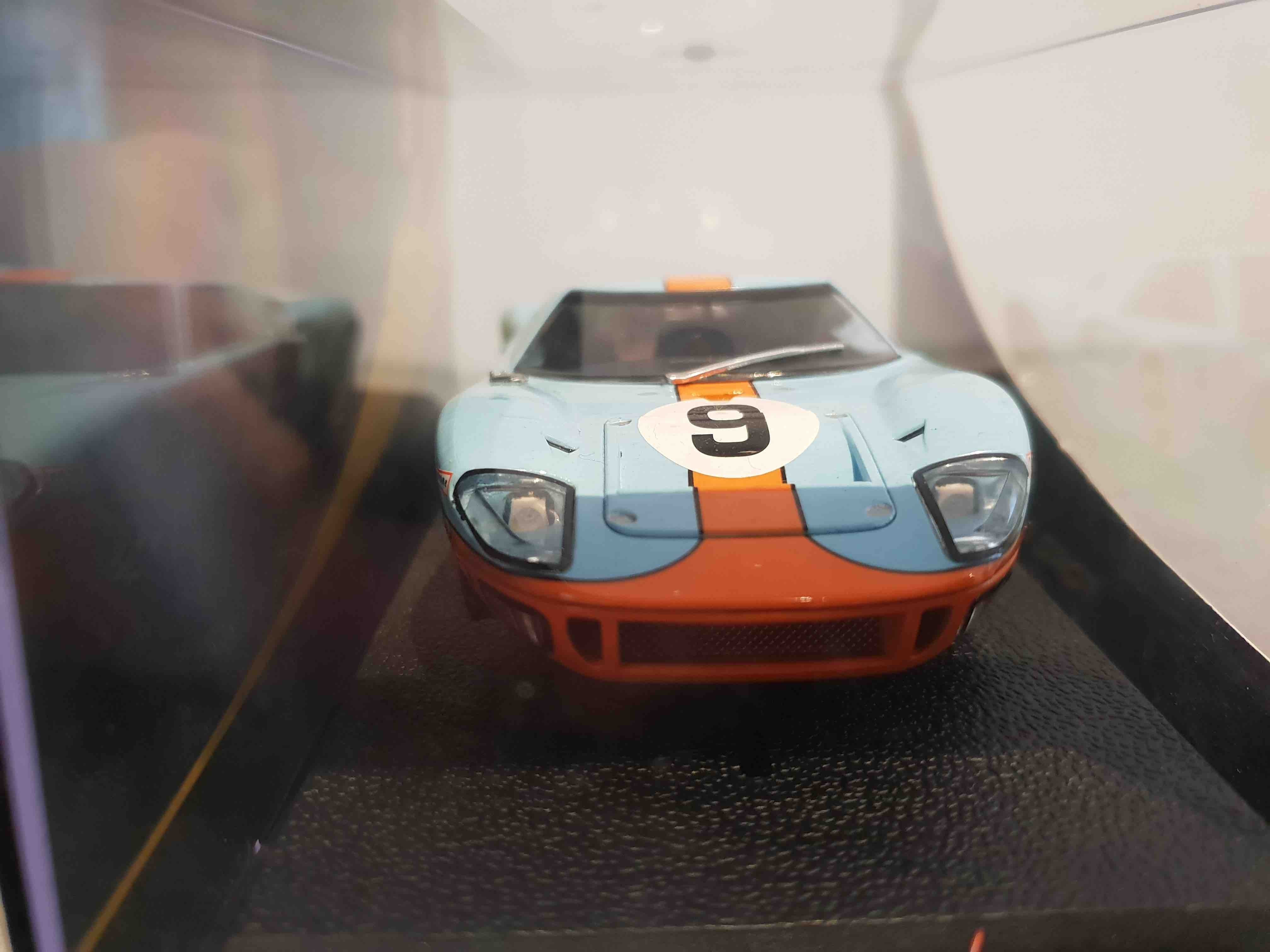 SCALEXTRIC C2403 FORD GT 40 1968