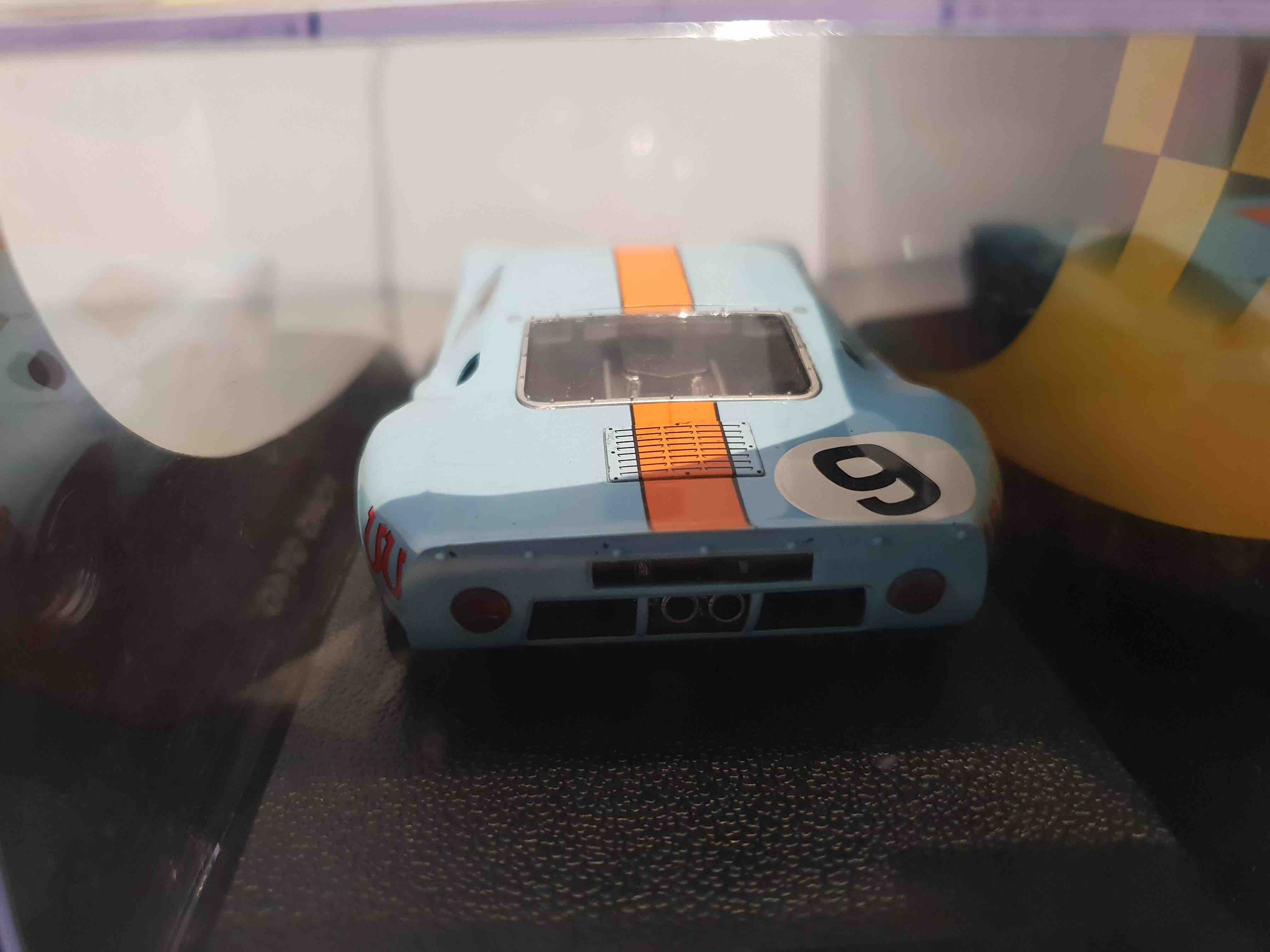 SCALEXTRIC C2403 FORD GT 40 1968