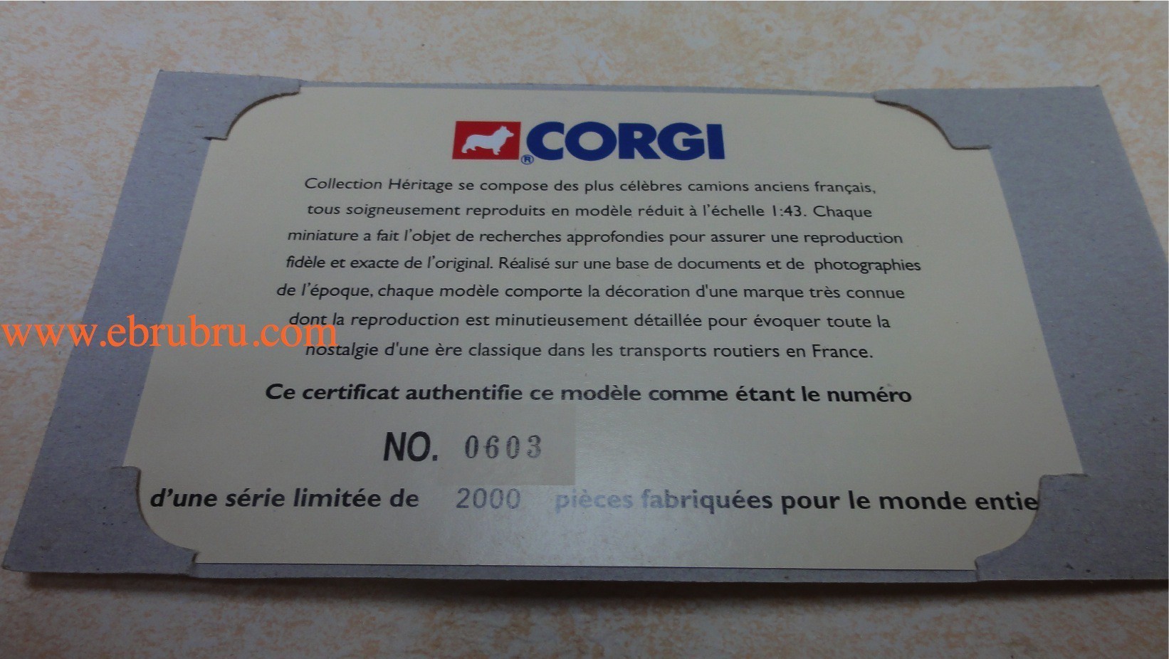 CAMION RENAULT 1000 Kg GONDOLO  Réf : EX70525 CORGI 1/43