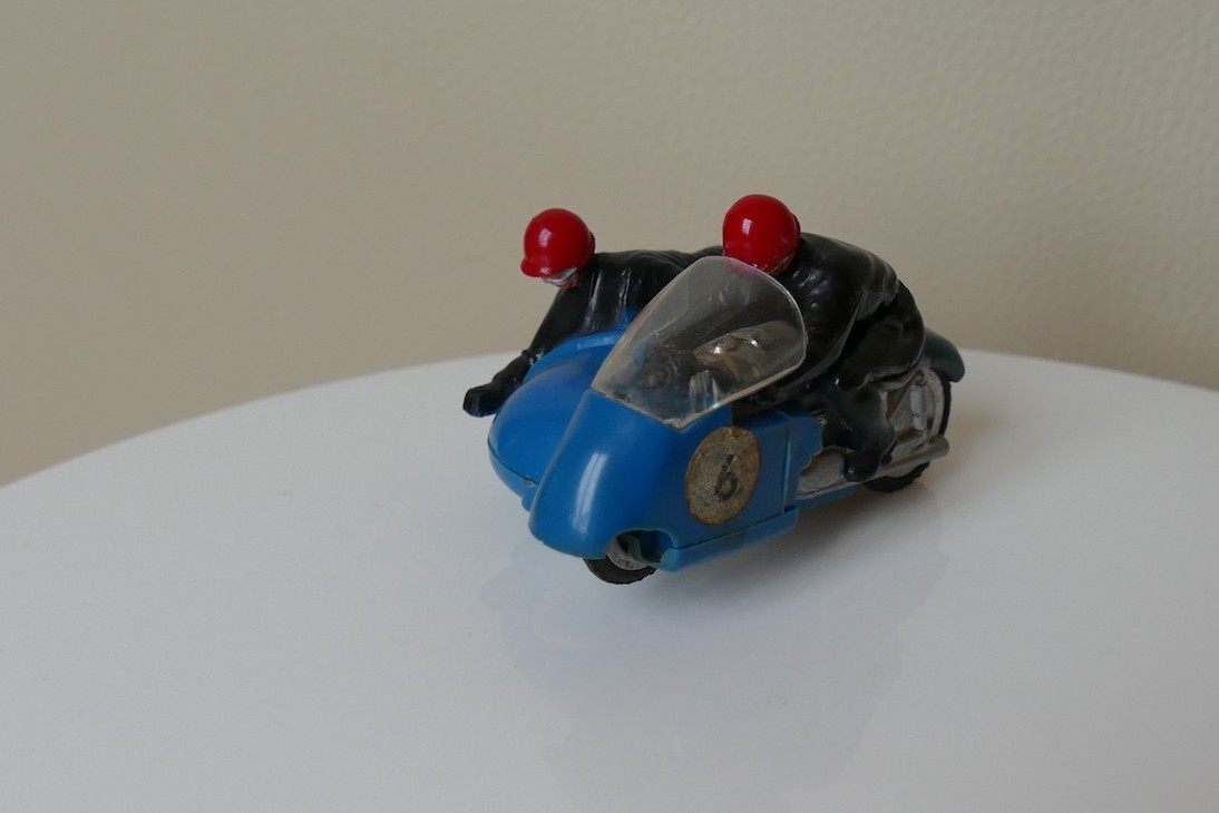 Hurricane bleu pale Scalextric side car ref  B2