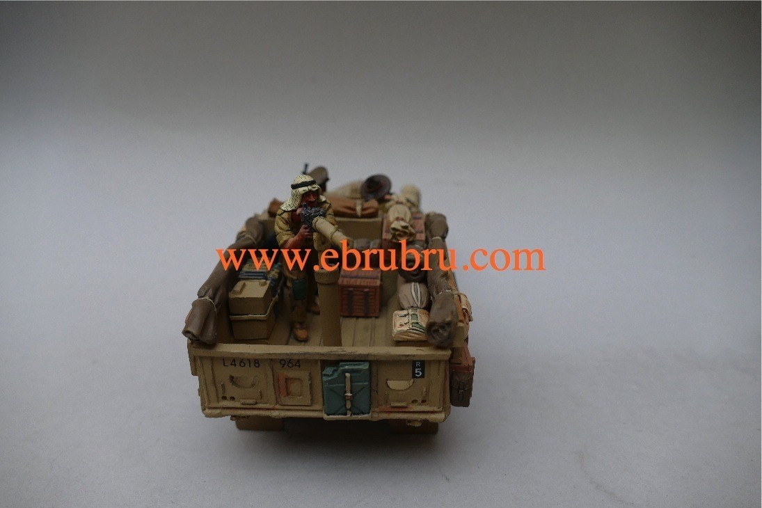 LRDG 30CWT. CHEVROLET TAN 8TH ARMY KING & COUNTRY EA023