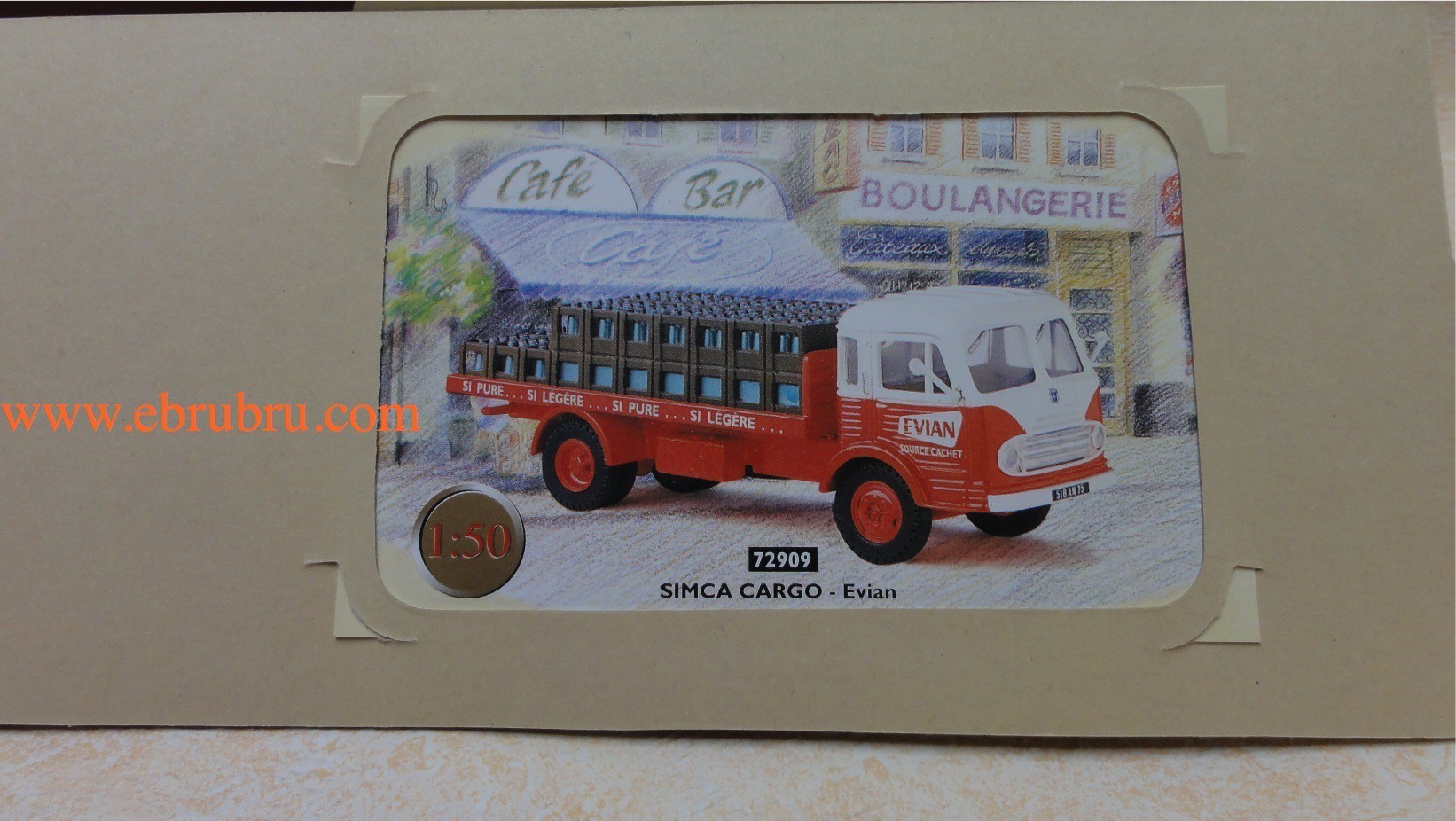 CAMION SIMCA CARGO EVIAN Réf : 72909 CORGI 1/50