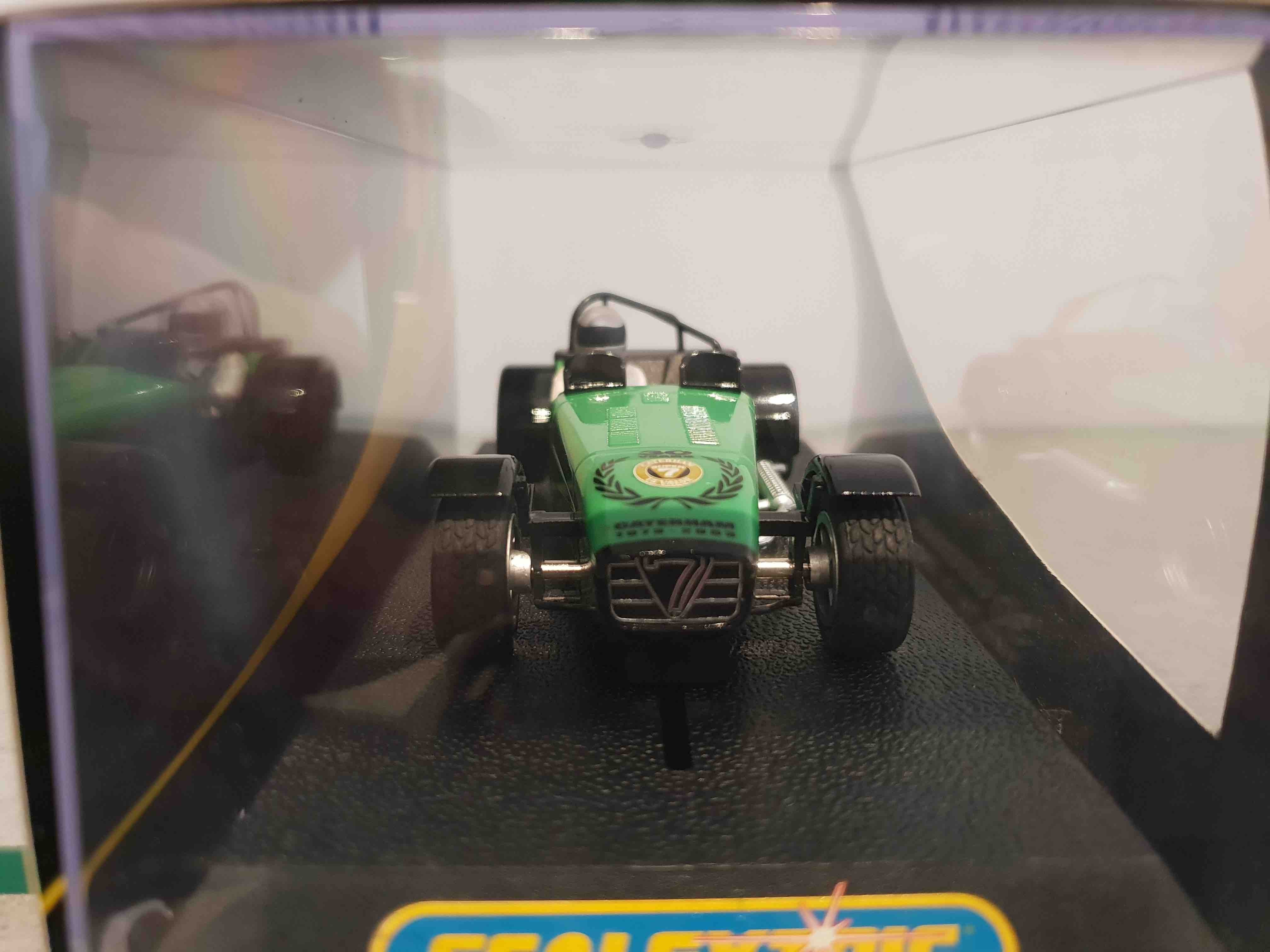 SCALEXTRIC C2589 CATERHAM 7 30TH ANNIVERSARY