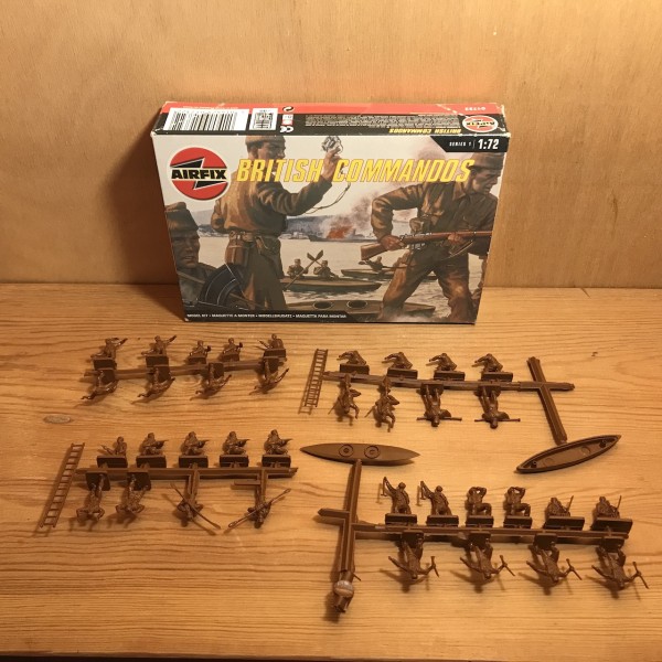 BRITISH COMMANDOS SOLDAT AIRFIX 1/72 NEUF GRAPPÉ