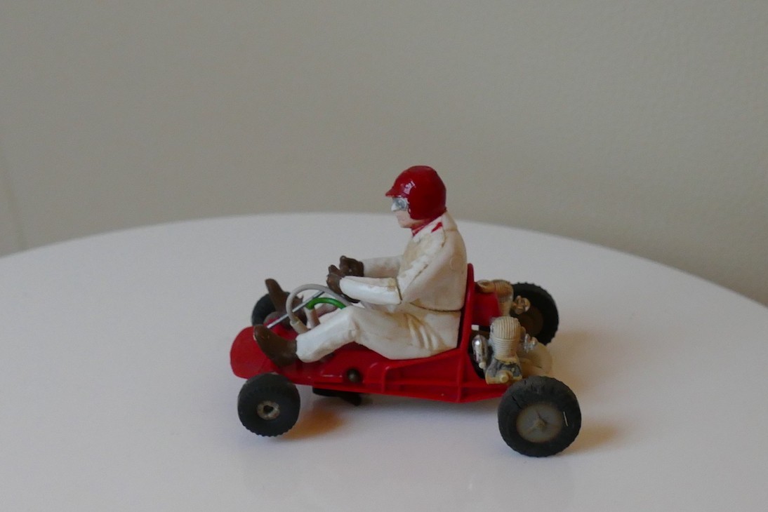 Go Kart rouge Scalextric side car ref  K1 England