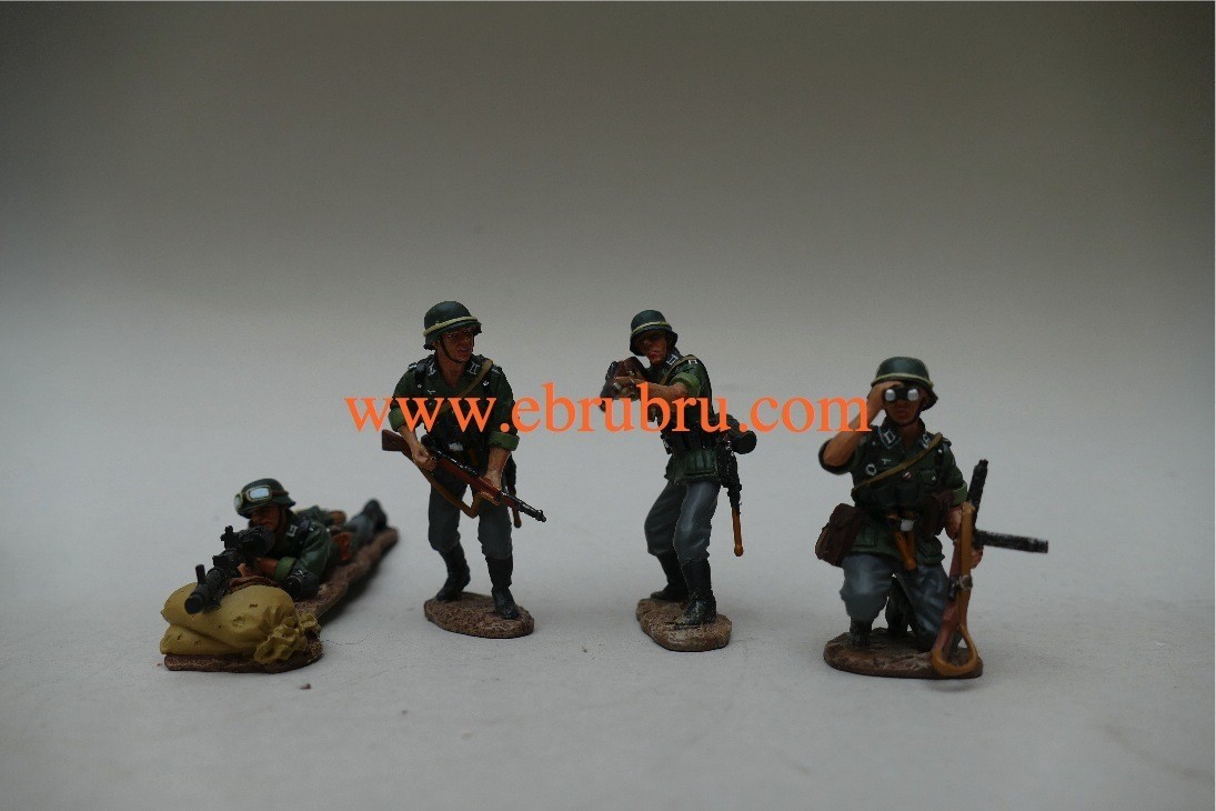 MG34 MACHINE GUN SET GERMAN ARMY KING & COUNTRY WS038