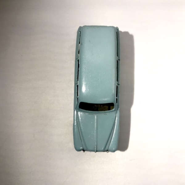 VOITURE FAMILIALE 403 PEUGEOT DINKY TOYS RÉF 24F