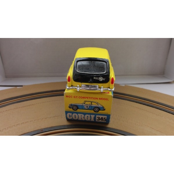 MGC GT COMPÉTITION JAUNE ET NOIRE CORGI TOYS RÉF 345