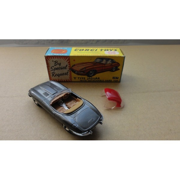 JAGUAR TYPE E AVEC HARD TOP DÉTACHABLE CORGI TOYS RÉF 307