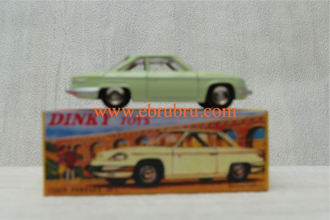 COACH PANHARD 24C DINKY TOYS ATLAS REF 524