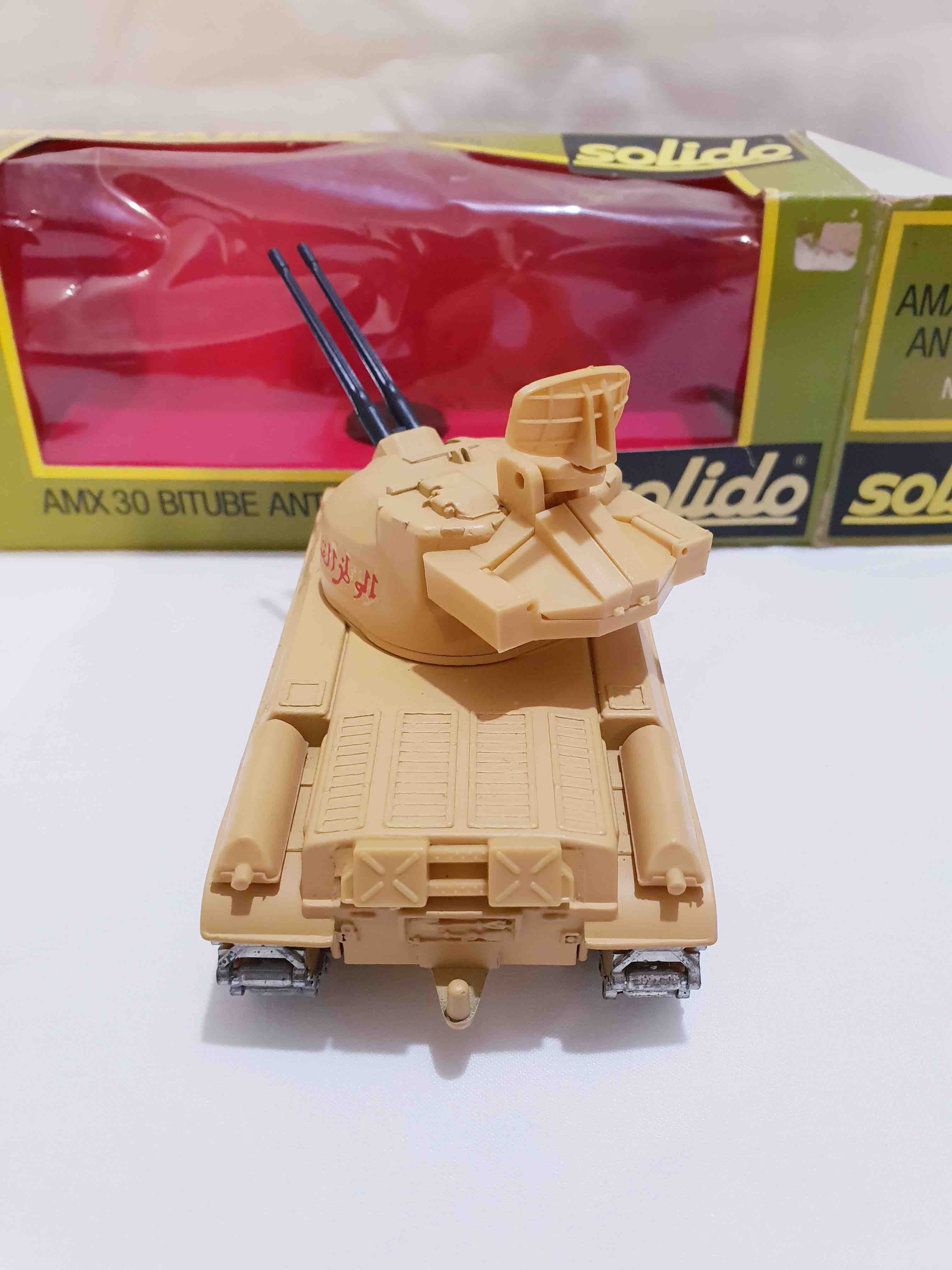 TANK SOLIDO AMX 30  ANTI AERIEN 209 B