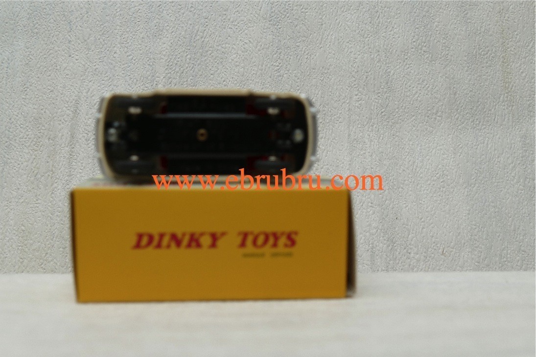 FIAT 600D  DINKY TOYS ATLAS REF 520