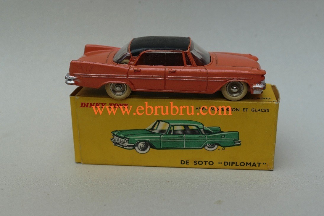 DE SOTO DIPLOMAT  ORANGE CORAIL DINKY TOYS REF 545