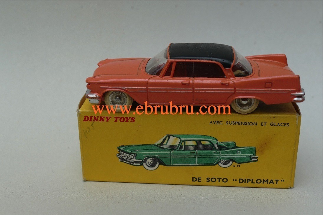 DE SOTO DIPLOMAT  ORANGE CORAIL DINKY TOYS REF 545