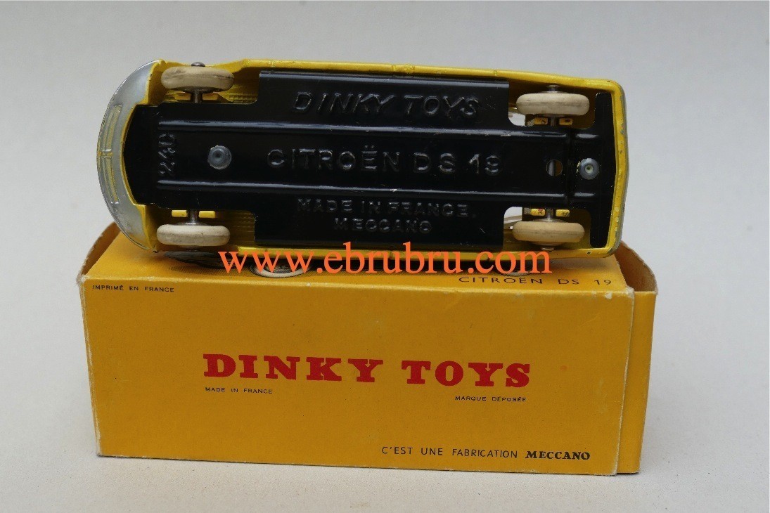 CITROEN DS 19 JAUNE DINKY TOYS REF 24CP