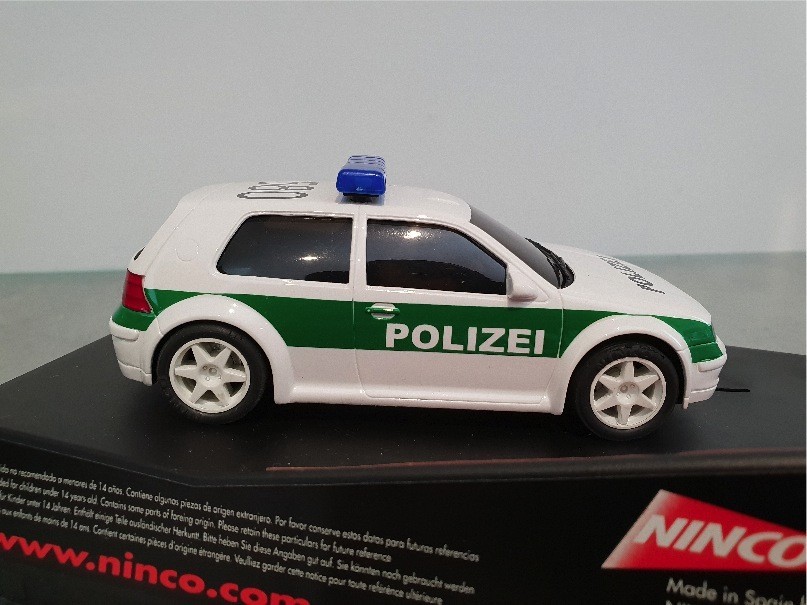 NINCO 50321 VW GOLF POLIZEI