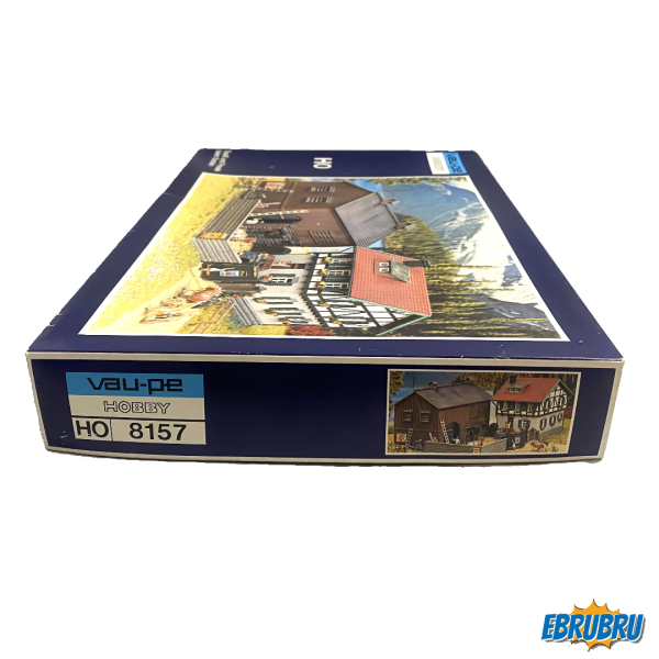Ferme avec grange VAU PE Hobby 8157