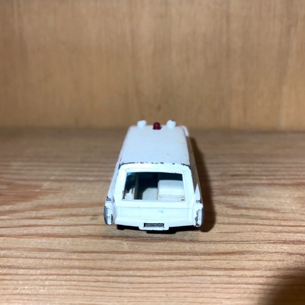 S&S Cadillac Ambulance No 54 MATCHBOX Lesney