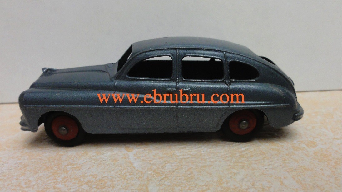 FORD VEDETTE MODELE 1949 DINKY TOYS RÉF 24Q