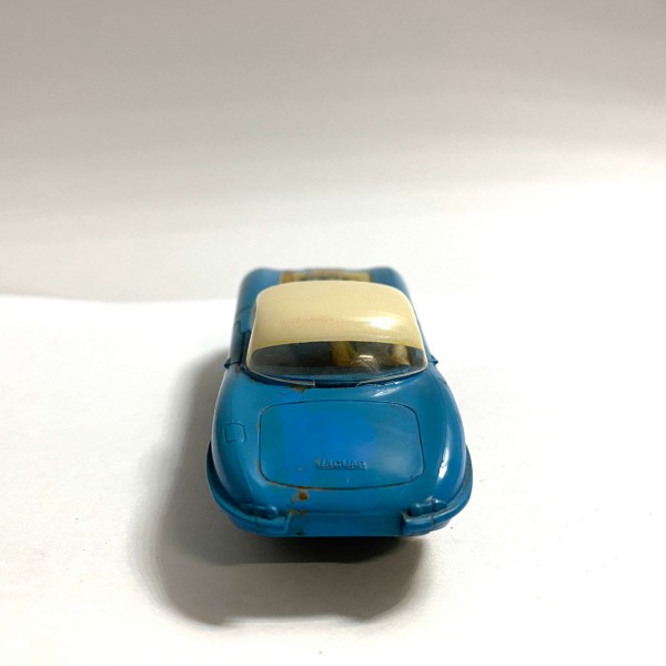 Jaguar E Bleue Hard Top crème JOUEF 352