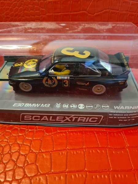 E30 BMW M3 SCALEXTRIC C3757