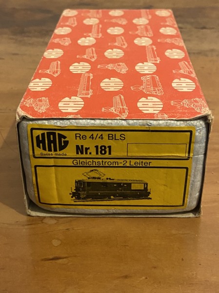 Loco Re 4/4 Livrée Brune 