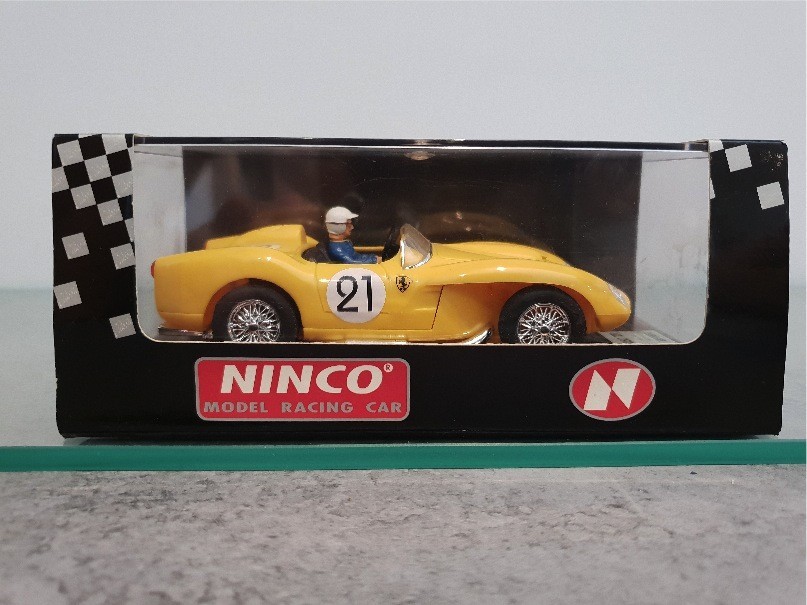 NINCO 50151 FERRARI 250 TR TESTA ROSSA 1957 AMARILLO