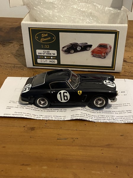 Ferrari 250 GT SWB  Le Mans 1960 Slot Classic CJ-22 RTR