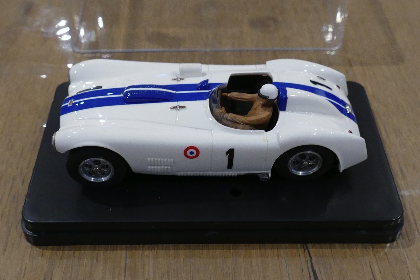 Cunningham c4-r Chrysler 24 H LE MANS 1954 slot chassis MRRC