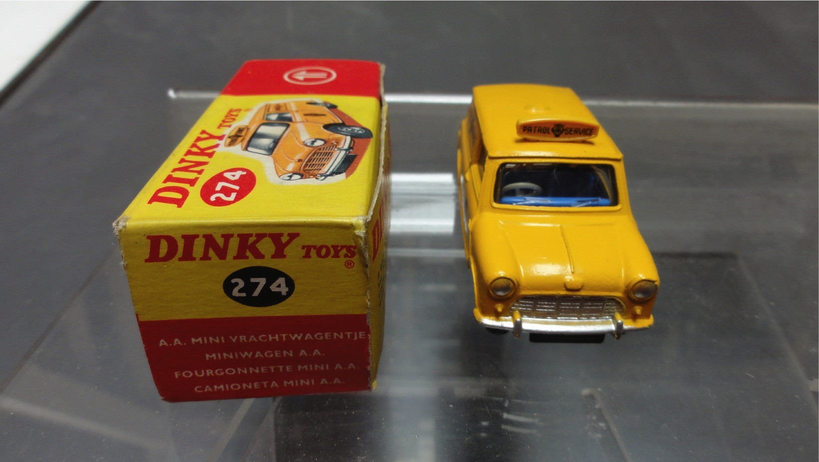 AA Mini van service de patrouille mineures jaune   Dinky Toys ref 274