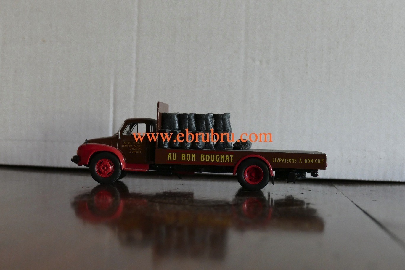 Camion Truck 035 - Bedford TJ 65 Transport Charbons Au 1/43