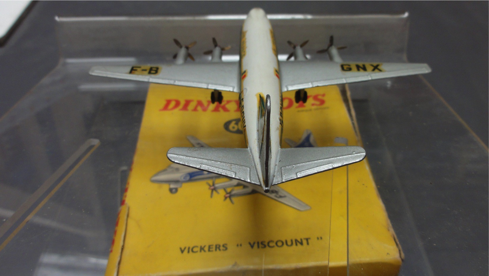 AVION VICKERS VISCOUNT AIR FRANCE   DINKY TOYS RÉF 60E 1/43