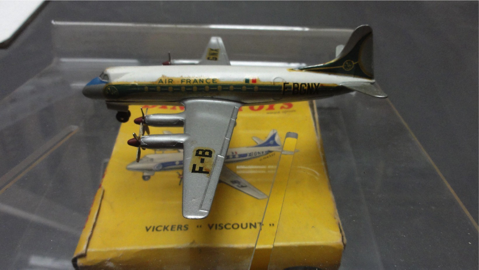 AVION VICKERS VISCOUNT AIR FRANCE   DINKY TOYS RÉF 60E 1/43