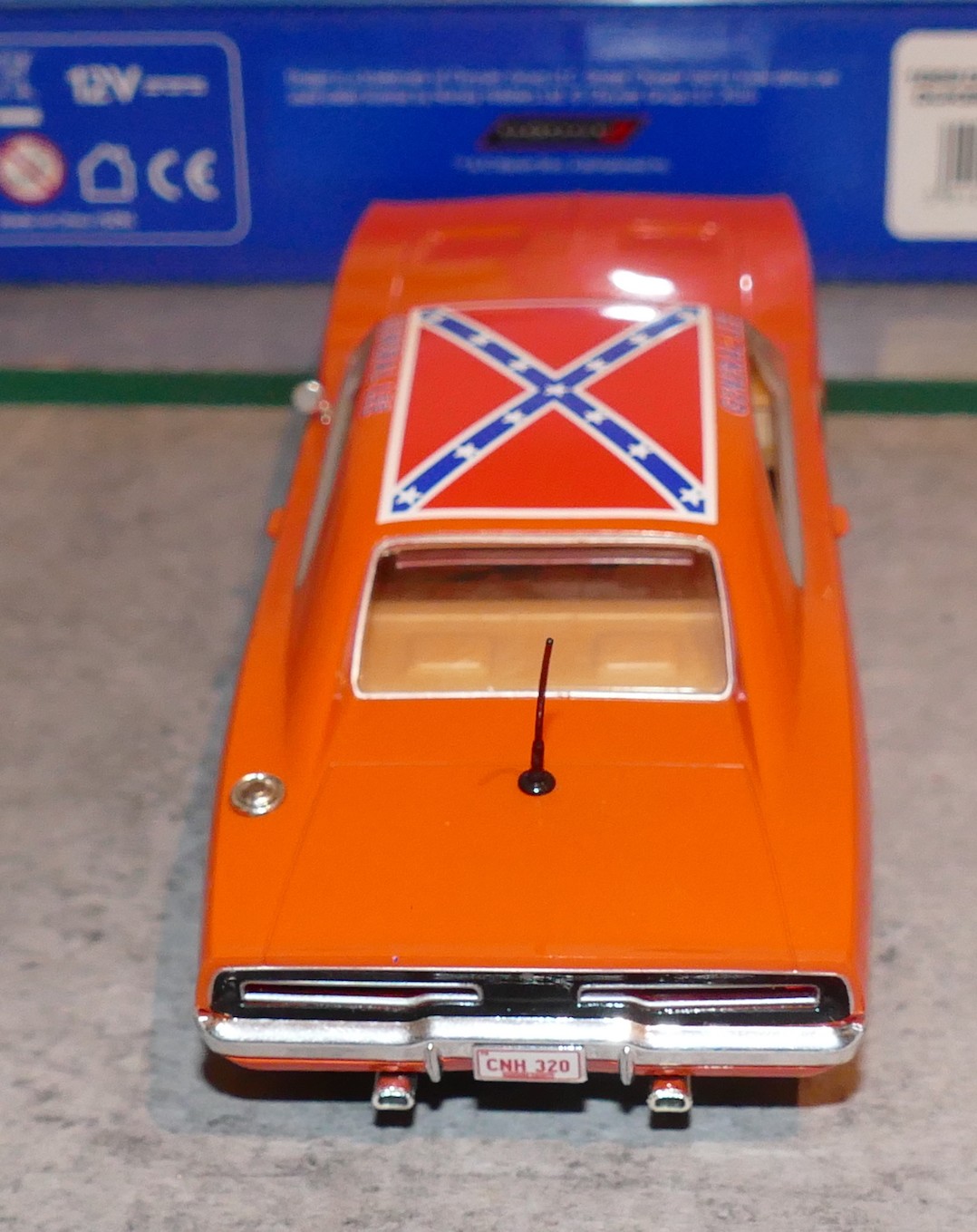 SCALEXTRIC C3044 DODGE CHARGER DUKES OF HAZZARD 1969