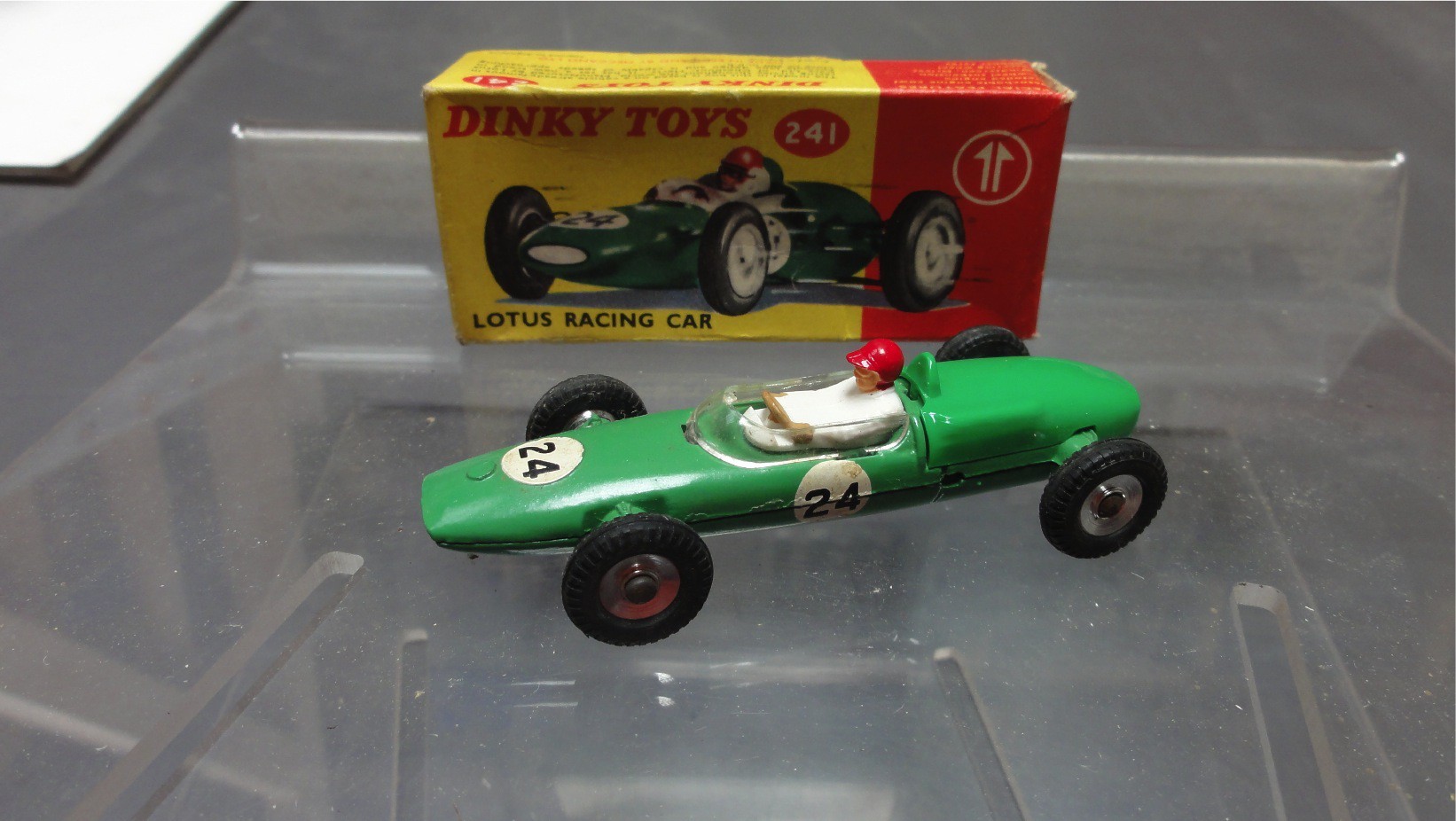 Lotus verte Dinky Toys ref 241