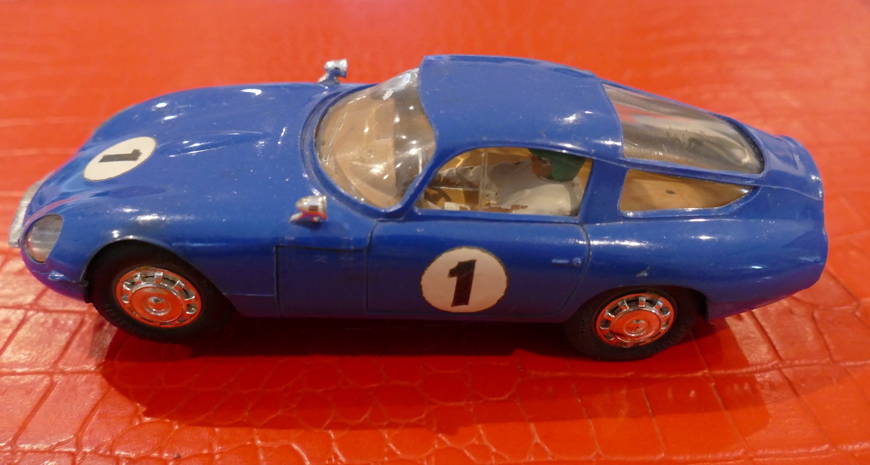 ALFA ROMÉO GTZ GT BLEU SCALEXTRIC SUPER 124 REF 24C100