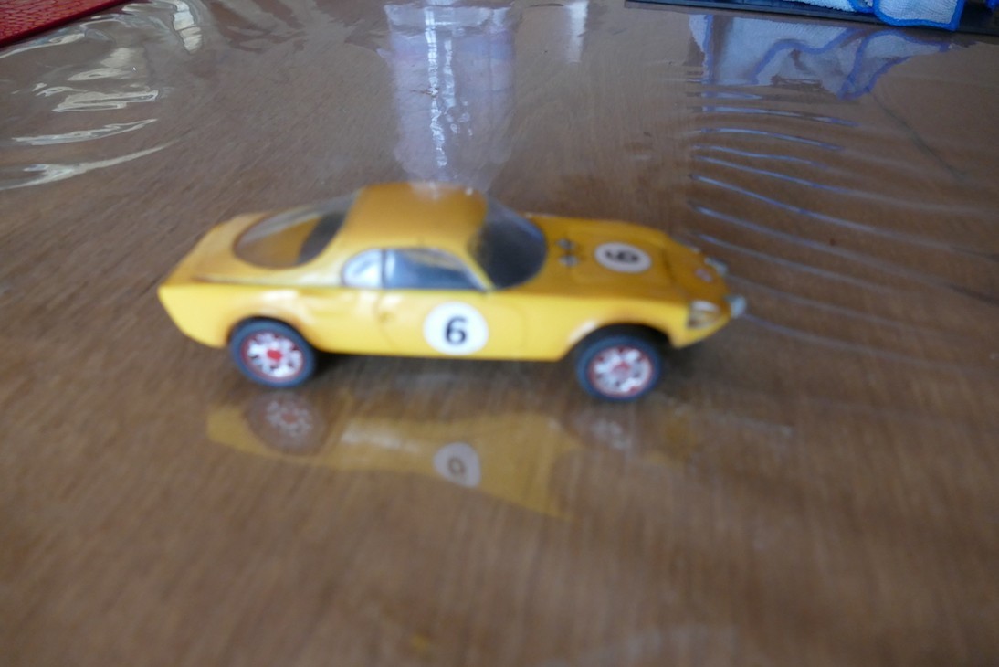 Matra jet jaune  race tuned SCALEXTRIC