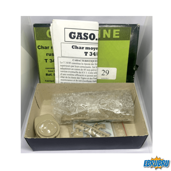 Char moyen russe T34/85 GASO LINE 50821