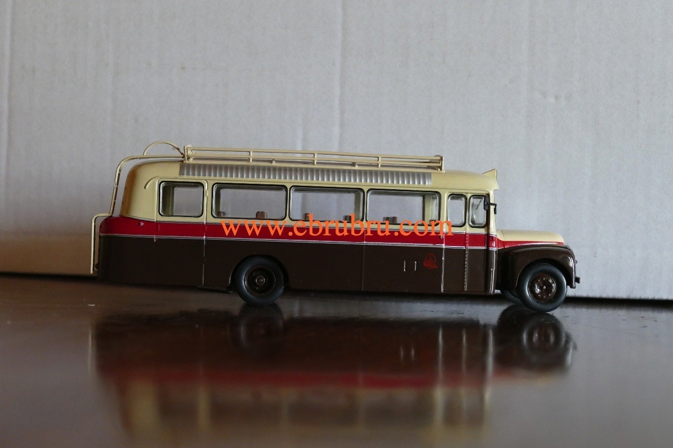 Autobus Autocar du Monde Hachette Citroen Le Citroën Type 46 DP UAD IXO 1/43