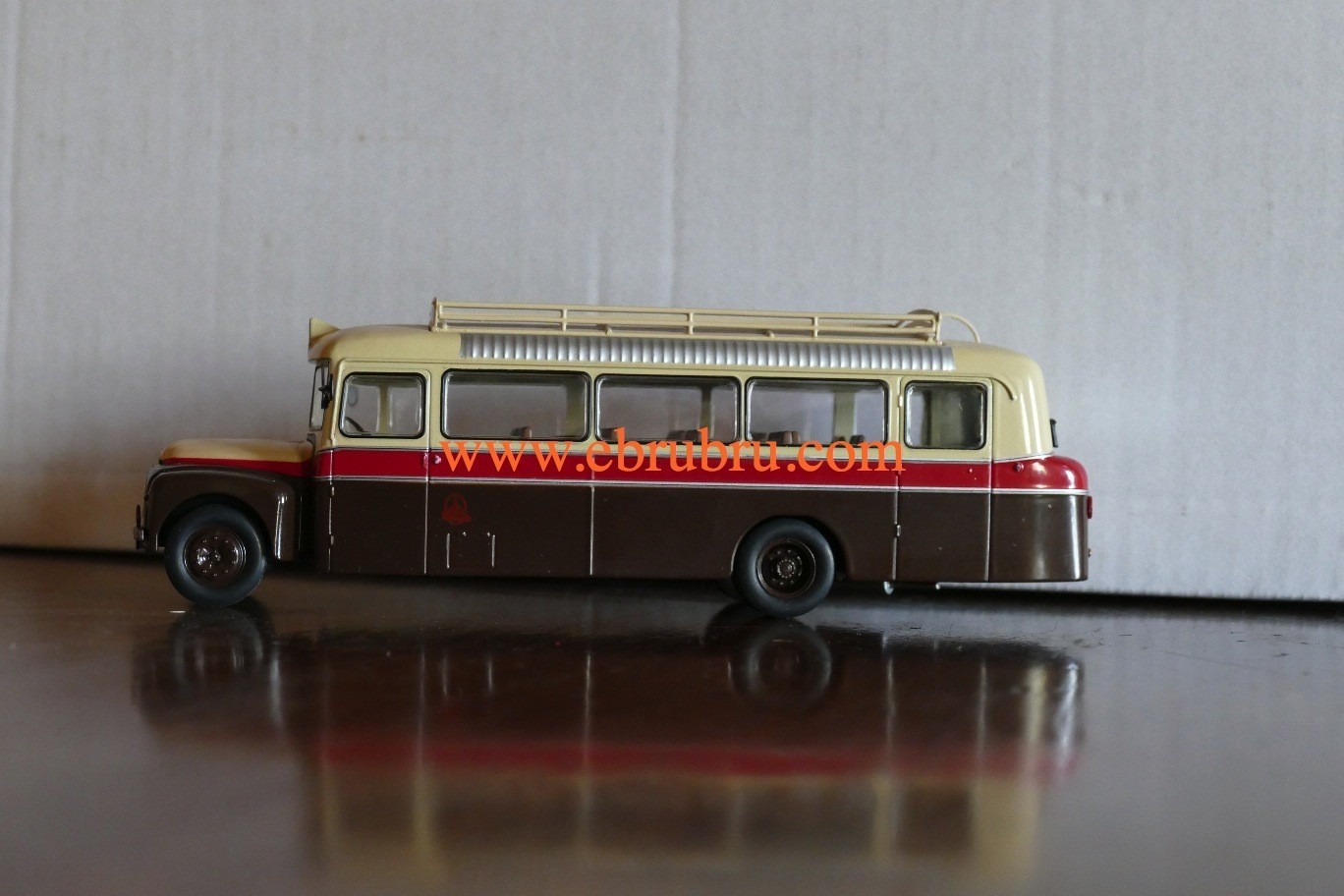 Autobus Autocar du Monde Hachette Citroen Le Citroën Type 46 DP UAD IXO 1/43