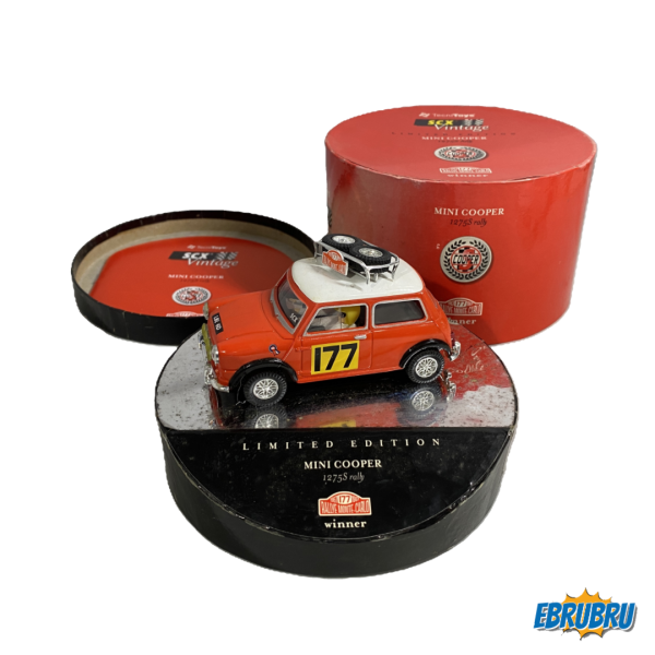 Mini Cooper 1275s Rally Edition limitée SCALEXTRIC