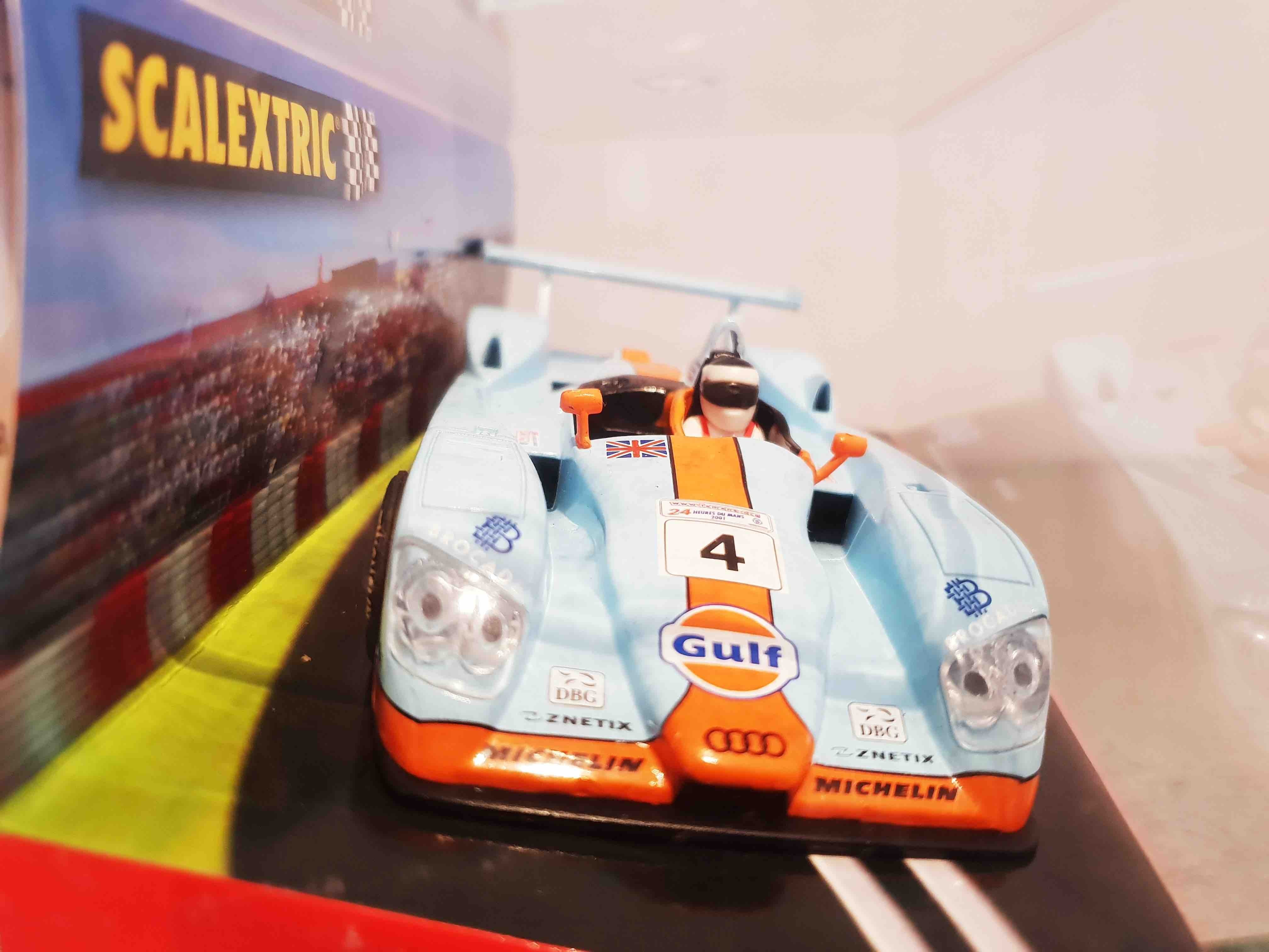 SCALEXTRIC 6100 AUDI R8 GULF