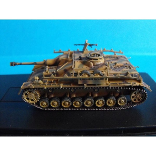 STUG IV  CHAR DRAGON  1/72 EME