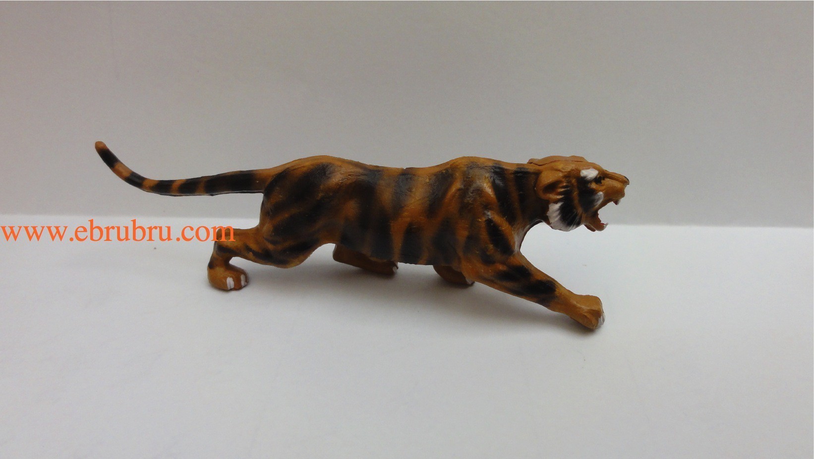 Tigre rampant Starlux ref 1743 série le Zoo