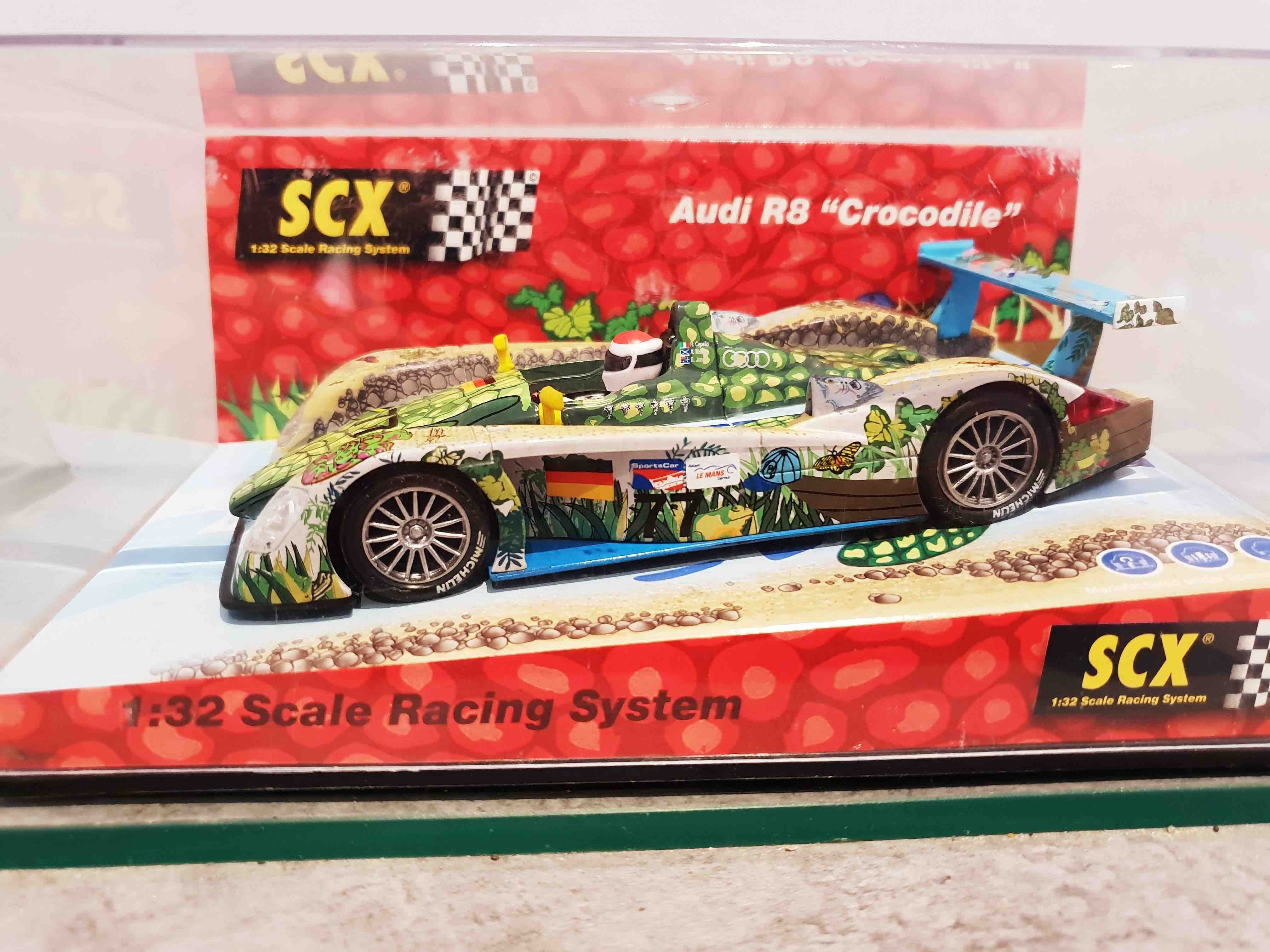 SCALEXTRIC 61010 AUDI R8 CROCODILE