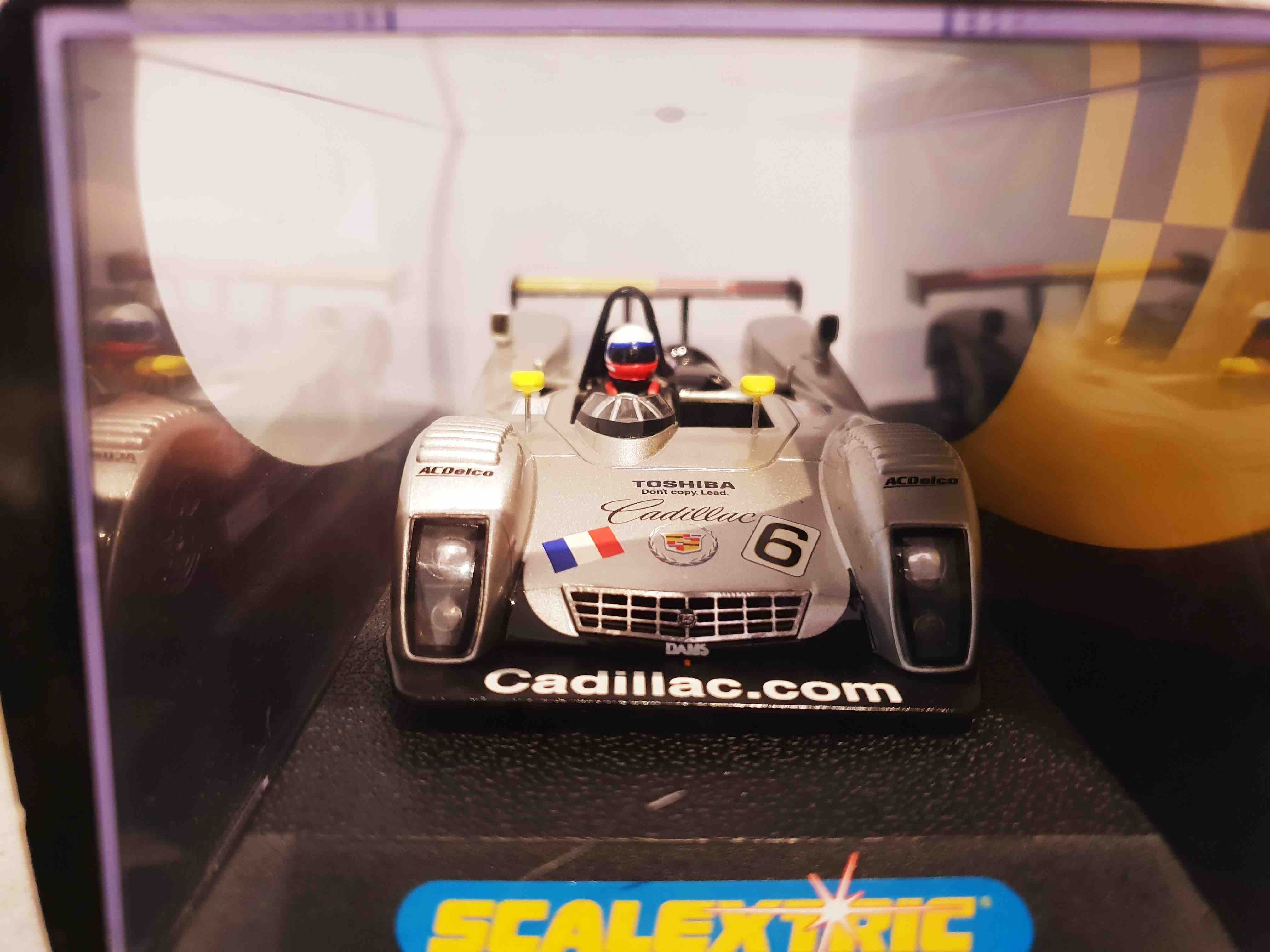 SCALEXTRIC C2340 CADILLAC NORTHSTAR LMP 2001