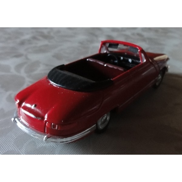 MINIATURE PANHARD CABRIOLET PL 17 MARQUE LEADER  ROUGE 1/43