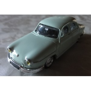 MINIATURE PANHARD PL 17 MARQUE LEADER  VERTE 1/43