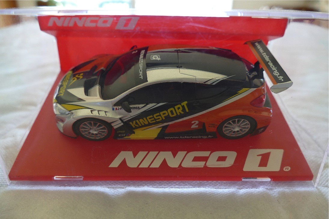 NINCO 55025 RENAULT MEGANE TROPHY 09 KINESPORT