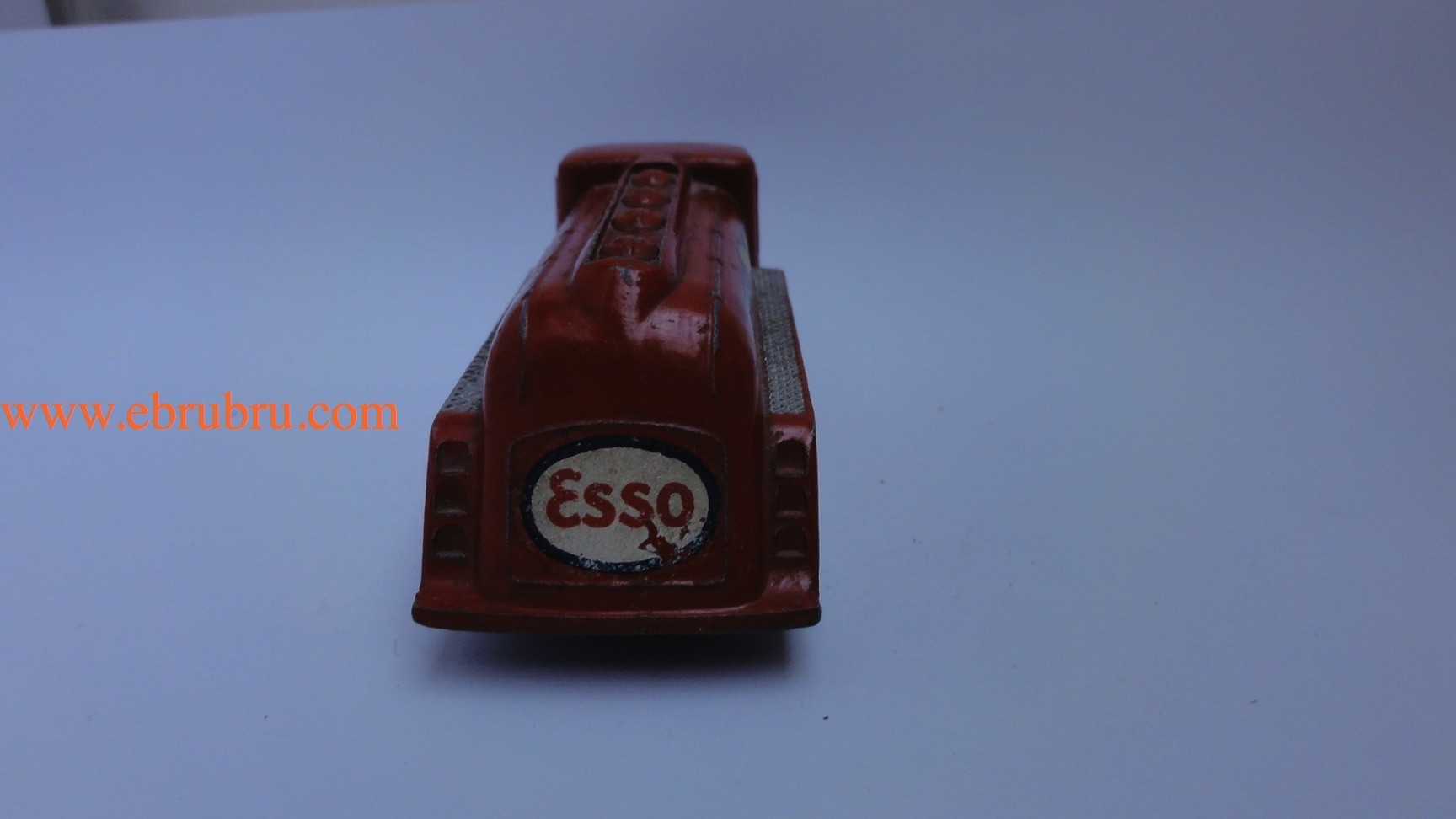 Camion citerne Ford Esso Dinky toys ref 25U/1